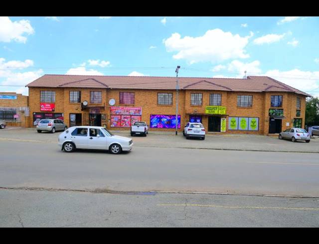 70M² RETAIL FOR SALE IN GREENHILLS